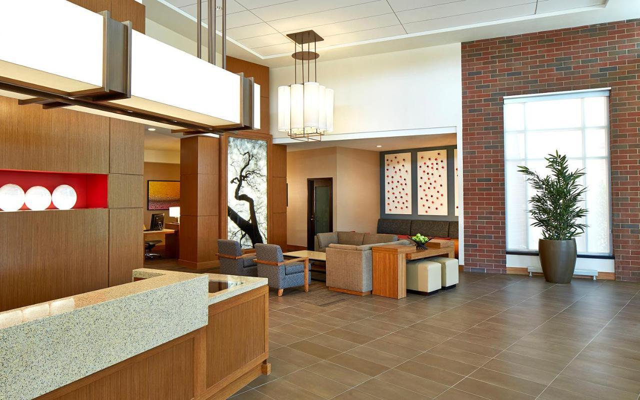 Hyatt Place Lansing-East מראה חיצוני תמונה