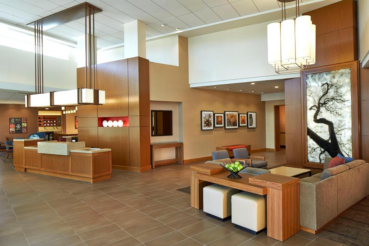 Hyatt Place Lansing-East מראה חיצוני תמונה