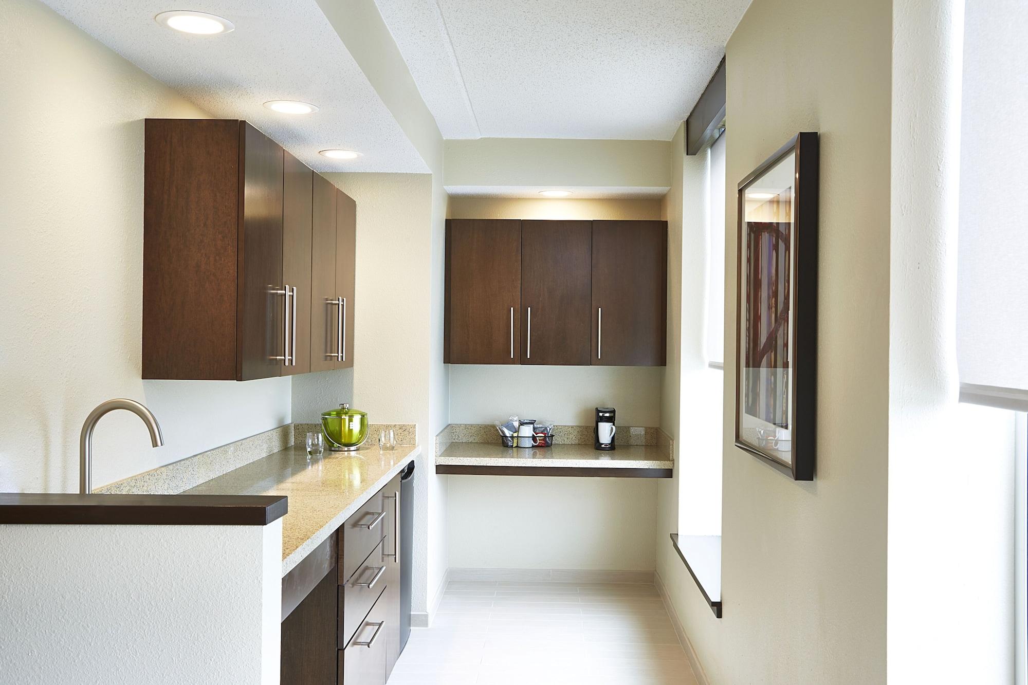 Hyatt Place Lansing-East מראה חיצוני תמונה