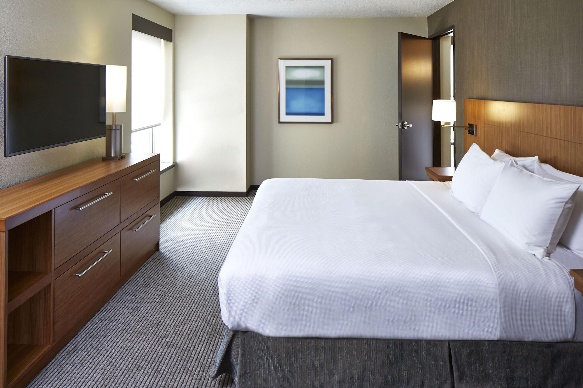 Hyatt Place Lansing-East מראה חיצוני תמונה
